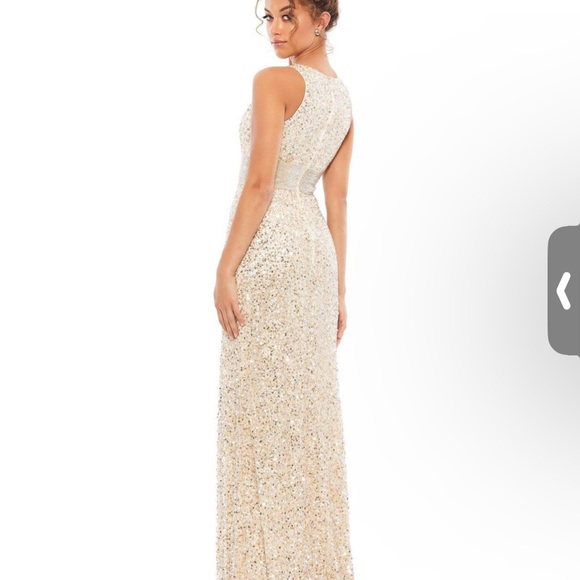 Mac Duggal style 4930 SEQUINED SLEEVELESS V NECK COLUMN GOWN.  size 6 - Picture 3 of 4